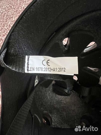 Шлем защитный велосипедный Roces