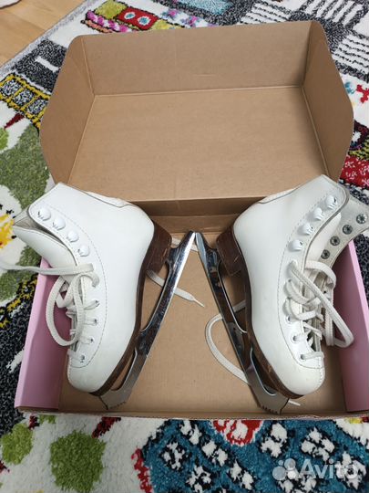 Фигурные коньки wifa 27