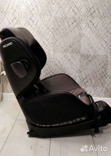 Автокресло recaro