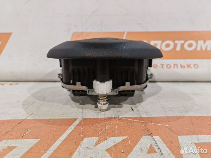 Подушка безопасности водителя Suzuki Vitara