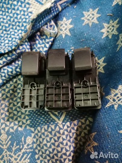 Кнопки стеклоподъемников пассажиров мазда 3 bl