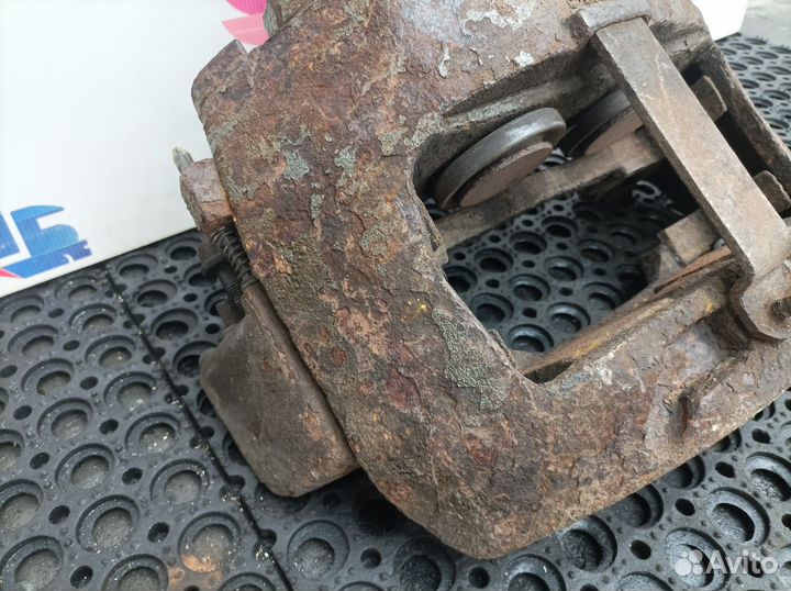 20424070 Суппорт передний левый Volvo FH, Volvo FM