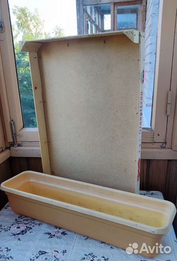 Поддон, ящик, коробка для цветов и рассады