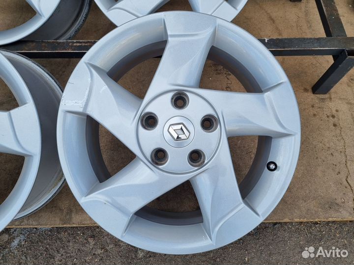 Диски литые r16 5x114.3 Renault