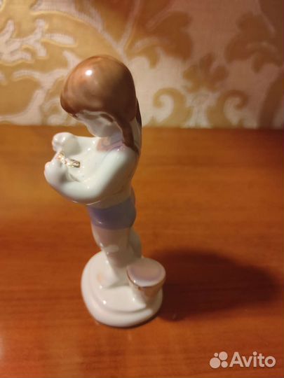 Фарфоровые статуэтки лфз