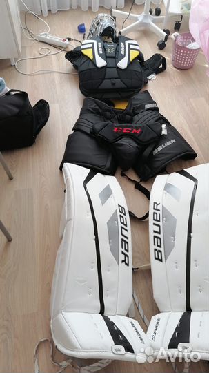 Вратарская хоккейная форма