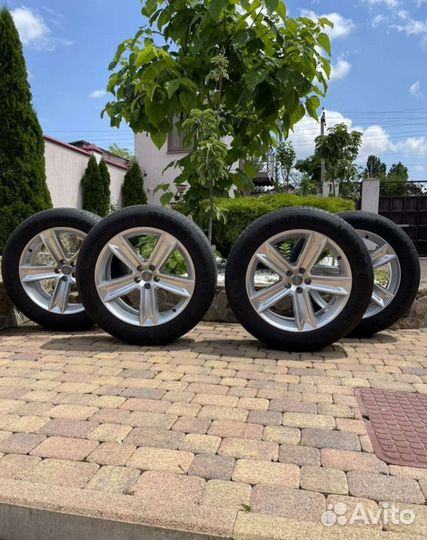 Continental ContiPremiumContact 6 275/50 R20