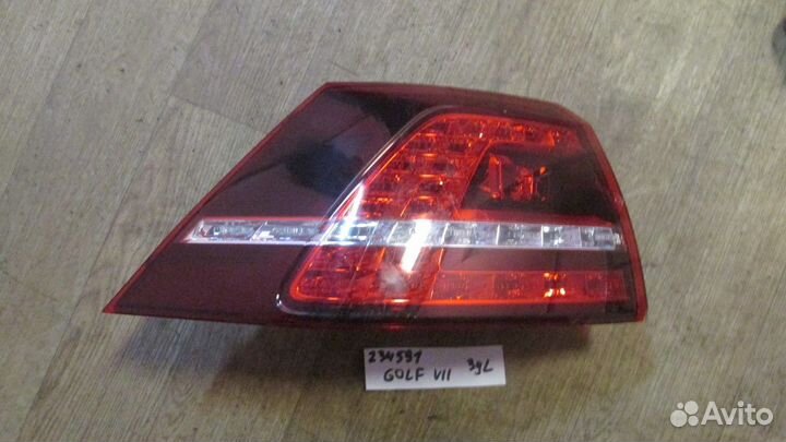 Фонарь задний левый (Volkswagen Golf)