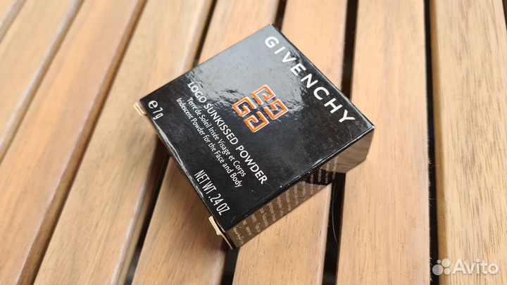 Givenchy logo sunkissed powder хайлайтер б/у