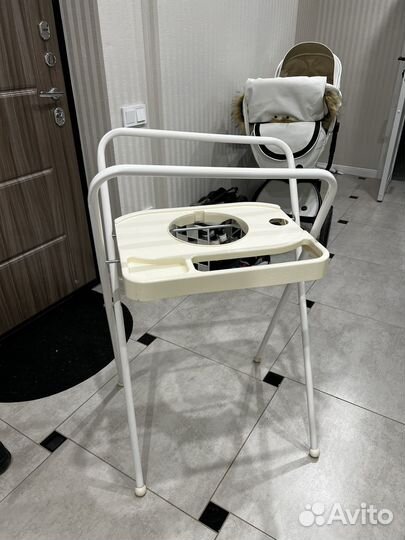 Детская ванночка для купания с подставкой