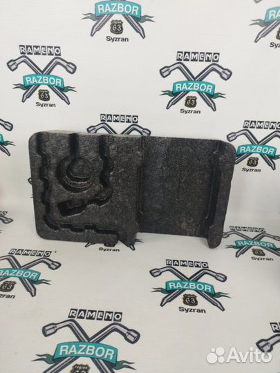 Полка багажника Toyota Corolla Axio NZE141