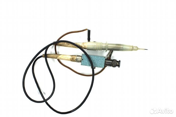 Делитель И22.727.011-3 1:10 15 пФ 10 мом из зип с