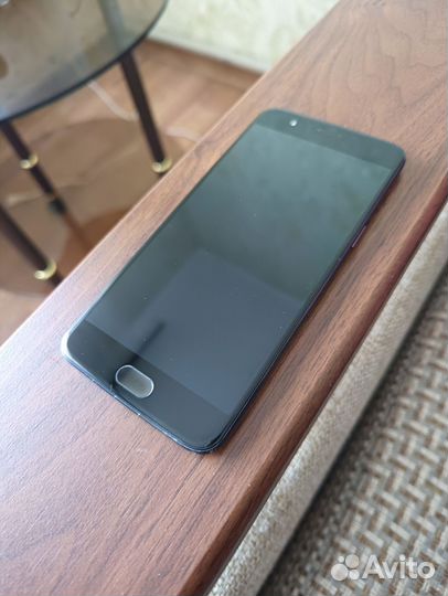 OnePlus 5, 6/64 ГБ