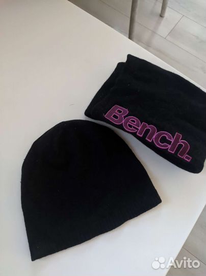 Шапка с шарфом и перчатками