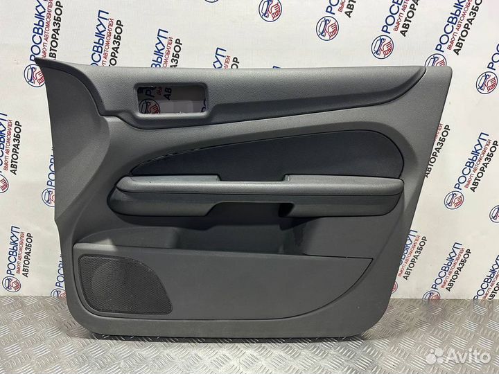 Обшивка двери Ford Focus 2