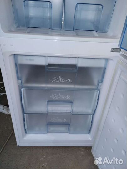 Холодильник Веко. Доставка