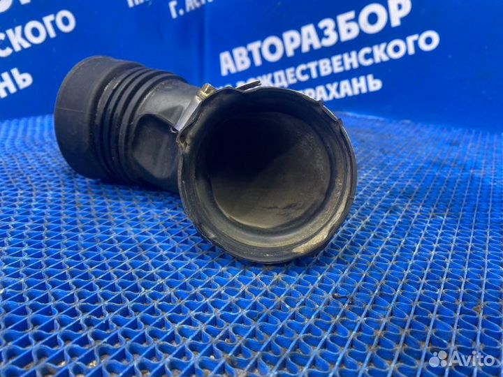 Патрубок воздушного фильтра Peugeot 308 хэтчбек