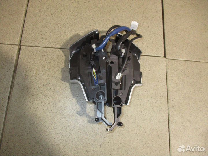 Кнопки в руль Toyota Land Cruiser 200