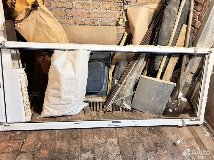 Балконная дверь с окном