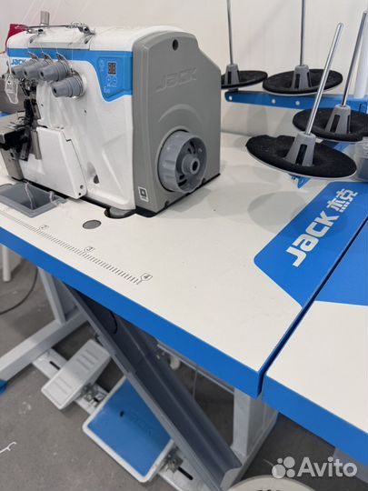 Оверлок промышленный