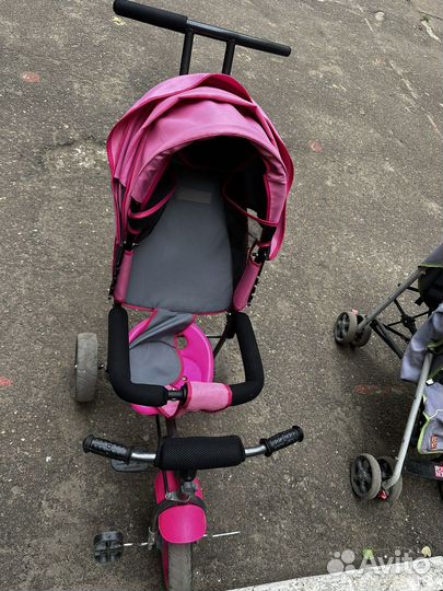 Детский велосипед с ручкой