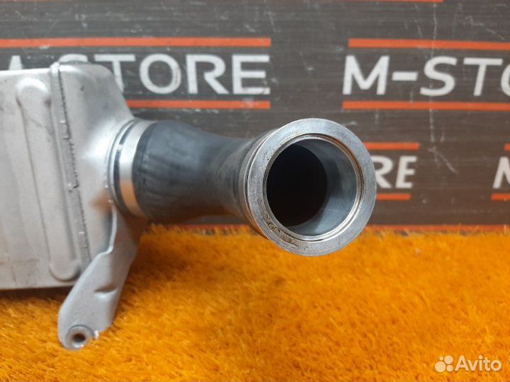 Интеркулер левый Bmw 7-Series F01 N63B44 2011