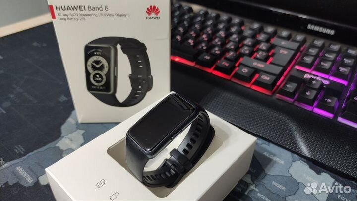 Фитнес-браслет Huawei Band 6