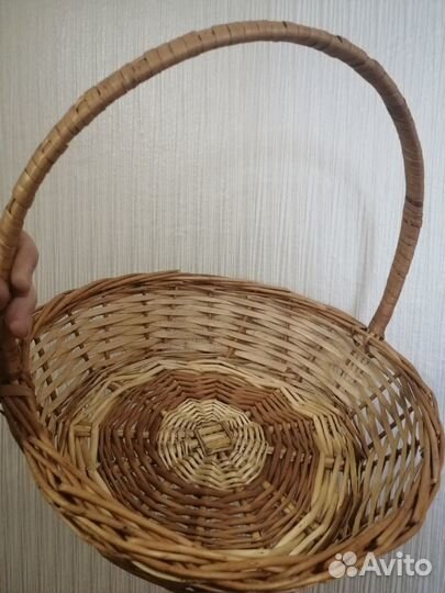 Корзина плетеная