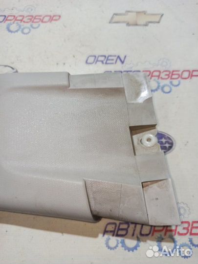 Обшивка стойки кузова правая Subaru Impreza седан