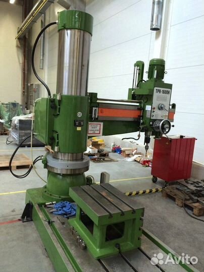 Сверлильный станок с обучением