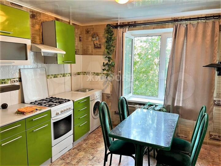 2-к. квартира, 51 м², 3/9 эт.