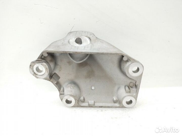 Кронштейн двигателя левый Bmw 5-Series E60 2.5