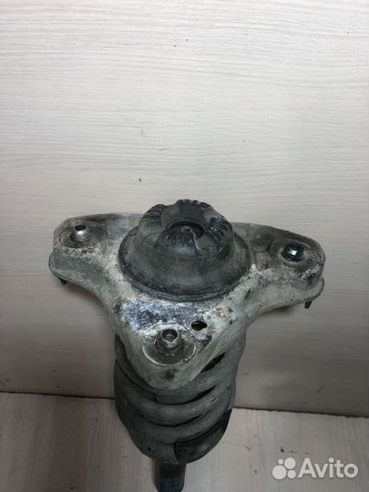 Амортизатор передний Ауди A4 B6