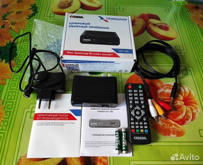 Цифровой эфирный приемник Cadena CDT-100