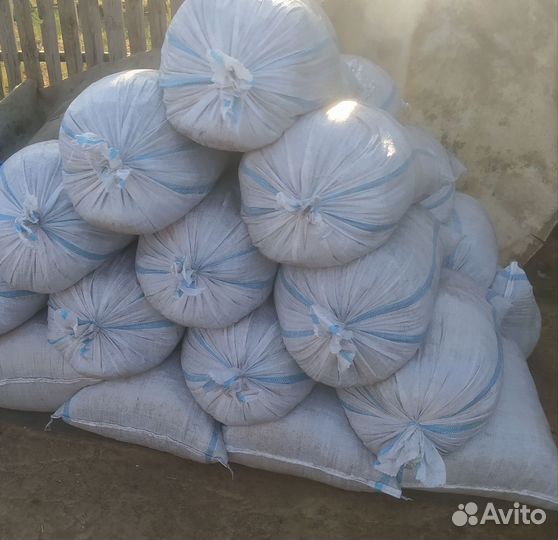 Навоз в мешках и перегной