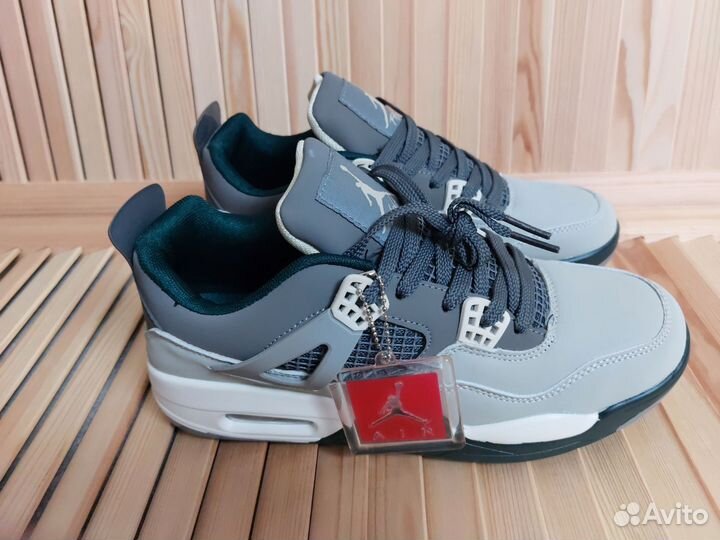 Кроссовки мужские 43 размера Nike Air Jordan