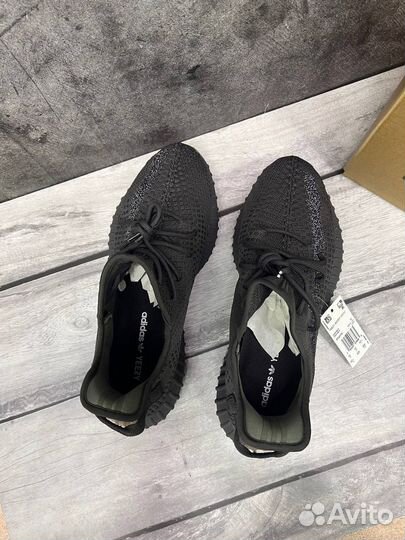 Гиганты Adidas YeezY boost 350 v2