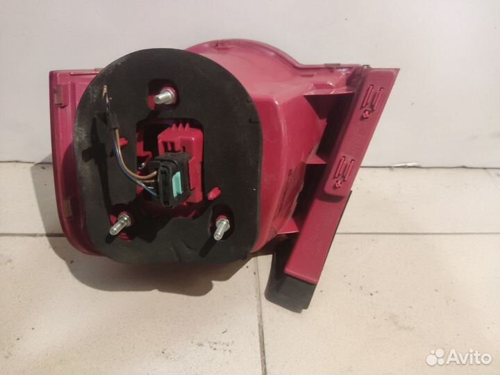 Фонарь volkswagen jetta 2005