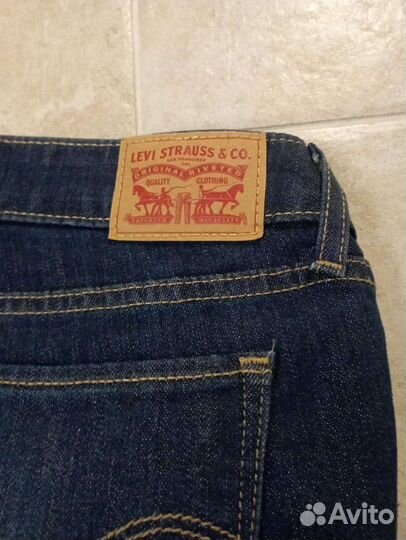 Джинсы levis