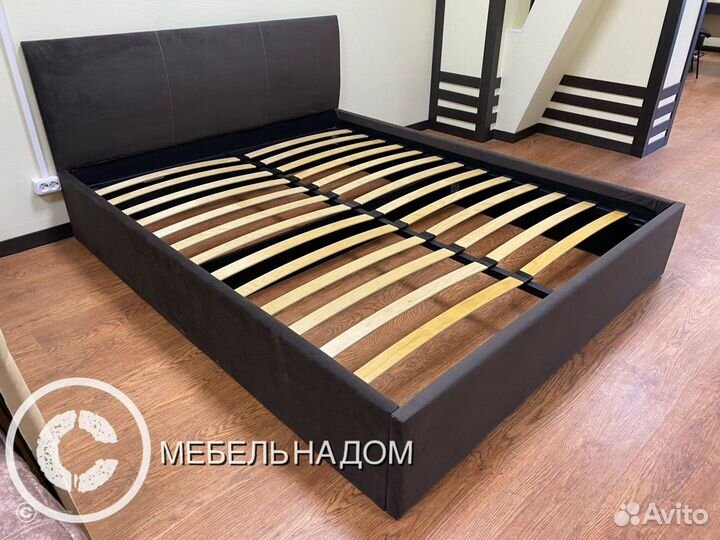 Кровать двухспальная