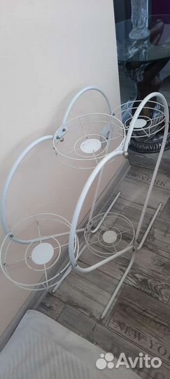 Подставка для цветов напольная металлическая