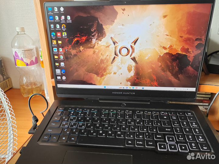 Игровой ноутбук honor v700