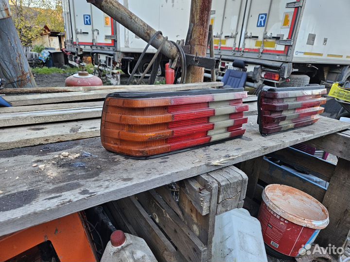 Фары задние mercedes benz w126