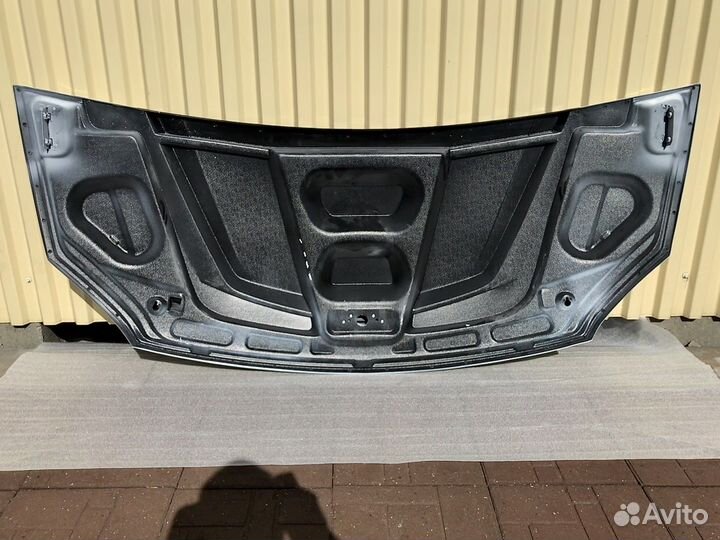 Капот на Газель Next Т Белый с черной серединой