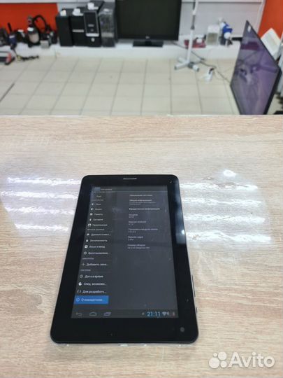 Планшет мегафон Login 2