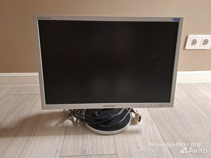 Монитор Samsung SyncMaster 225bw