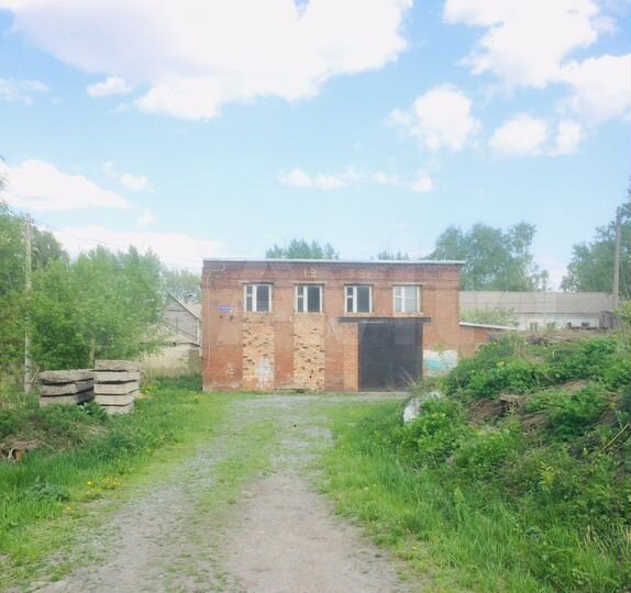 Гараж, > 30 м²