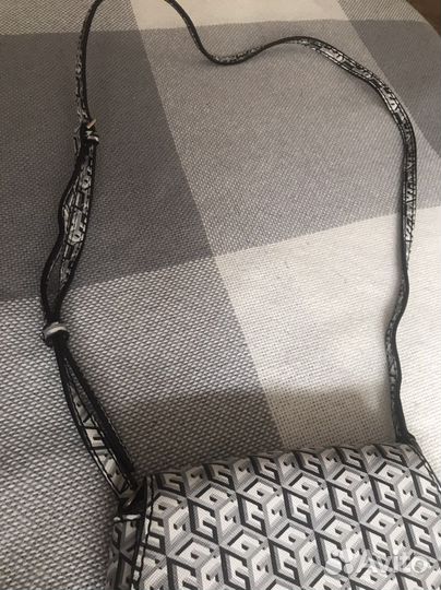 Сумка guess оригинал