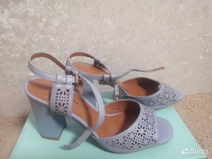 Босоножки новые натуральная кожа