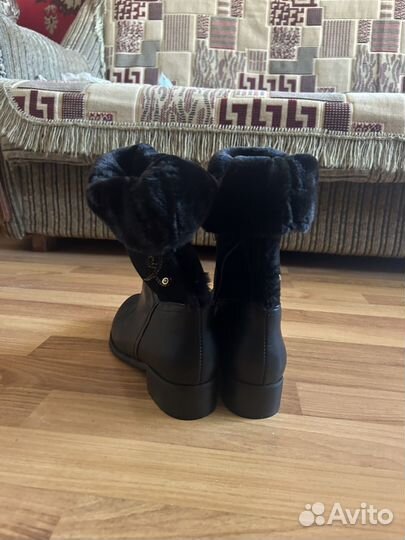 Новые демисезонные сапоги